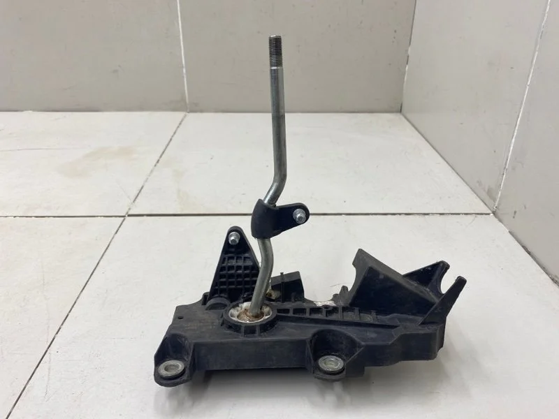 Кулиса КПП Ford Focus 2 ХЭТЧБЕК (3ДВ)