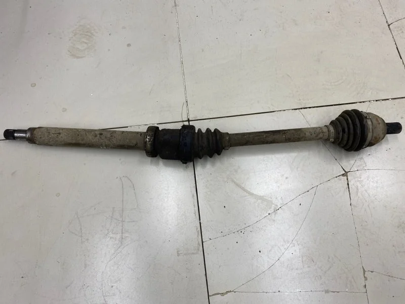 Полуось (привод) передний правый Ford Focus 2