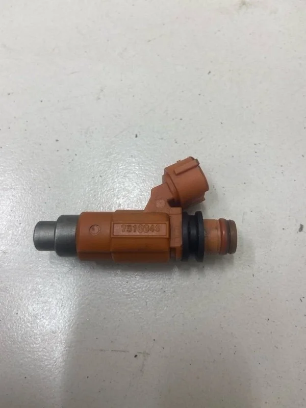 Форсунка топливная Mitsubishi Galant 8 EA5A СЕДАН