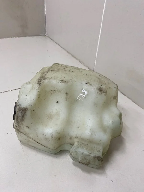 Бачок омывателя Renault Megane 2 СЕДАН K4M 812