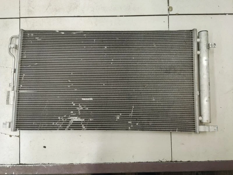 Радиатор кондиционера Hyundai Tucson 3 TL