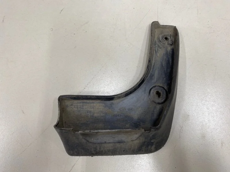 Брызговик задний правый Hyundai Solaris 1 СЕДАН