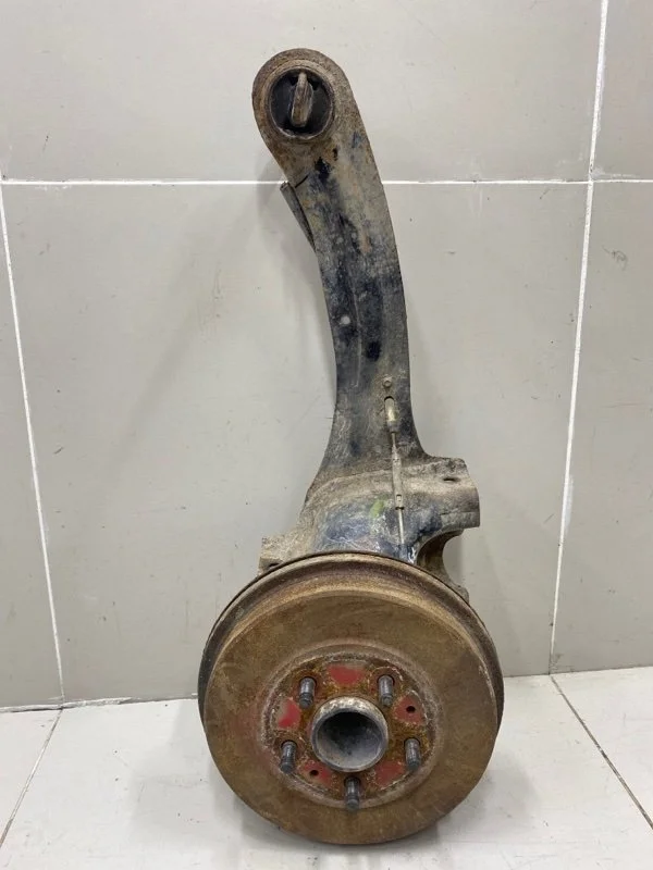 Рычаг подвески продольный задний правый Ford Focus