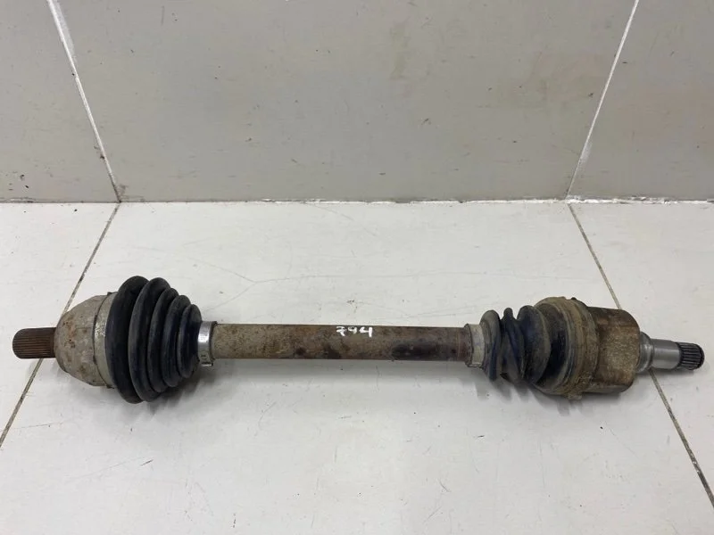 Полуось (привод) передний левый Ford Focus 2 СЕДАН