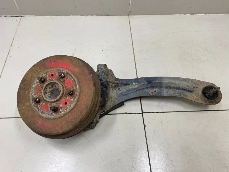 Рычаг подвески продольный задний левый Ford Focus