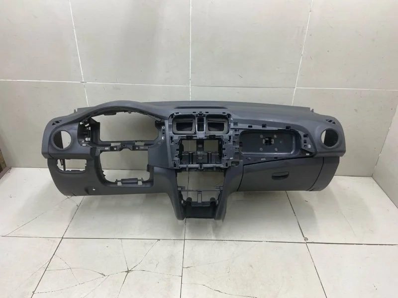 Торпедо Renault Logan 2