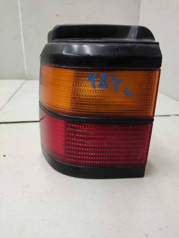 Фонарь наружный задний левый Volkswagen Passat B3