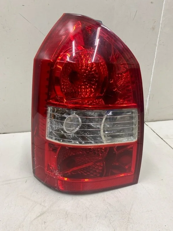 Фонарь задний левый Hyundai Tucson 1 JM D4EA 2.0