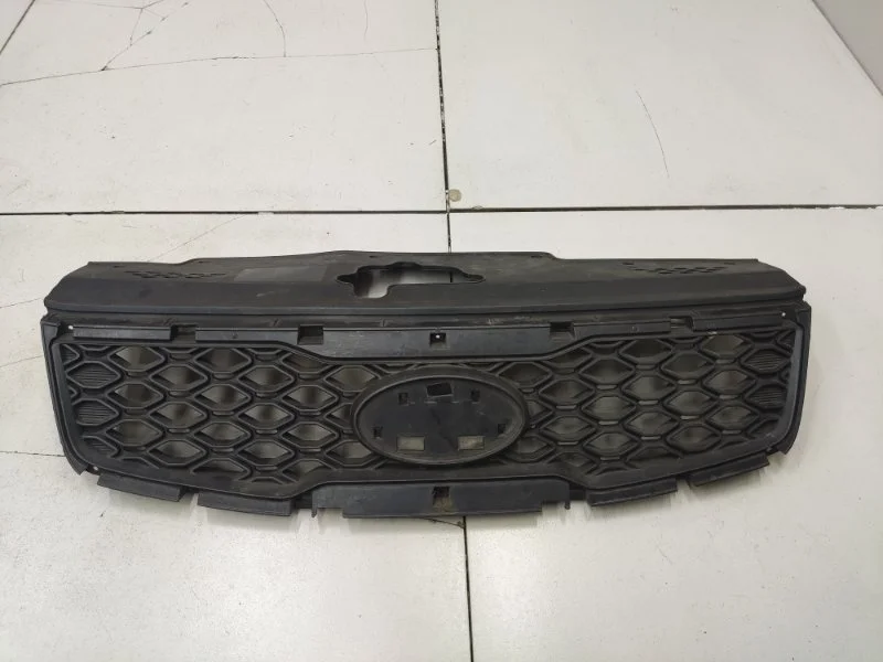 Решетка радиатора Kia Rio 2