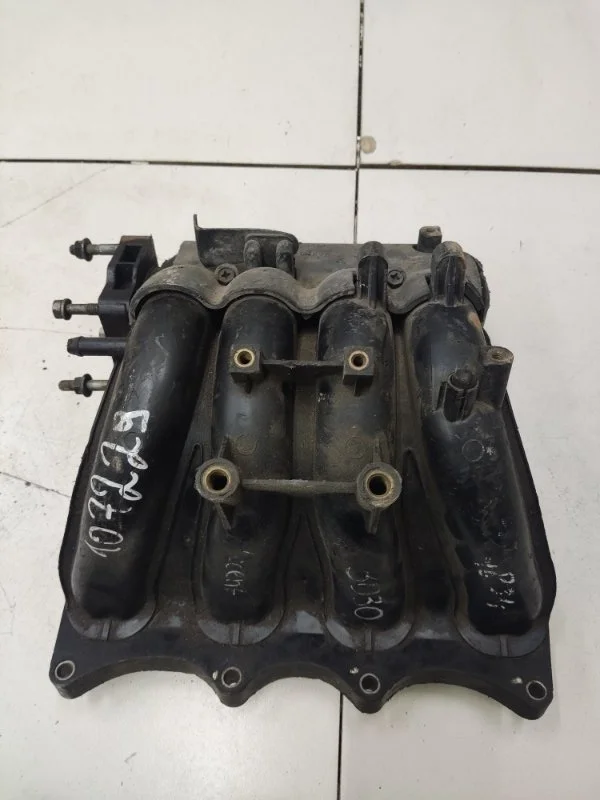Коллектор впускной Hyundai Accent 2 G4EC 1.5