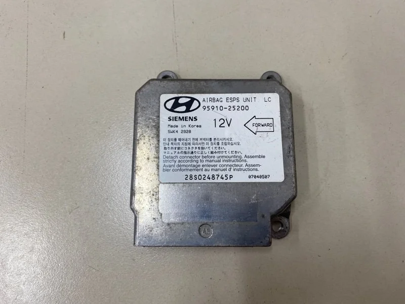 Блок управления AIR BAG Hyundai Accent 2 G4EC 1.5
