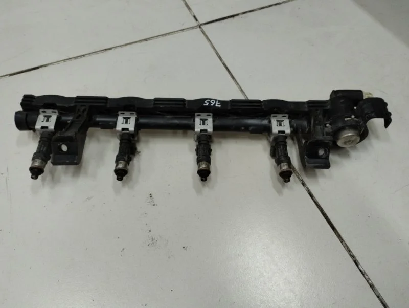 Рейка топливная (рампа) Ford Focus 3 СЕДАН PNDA