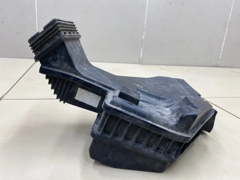 Резонатор воздушного фильтра Hyundai Tucson 3 TL