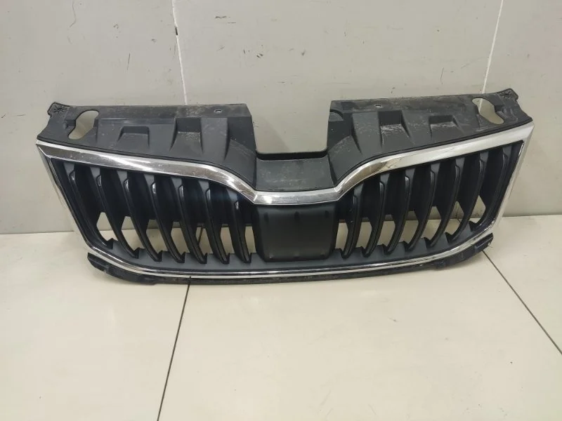 Решетка радиатора Skoda Octavia A7 CWVA 2018