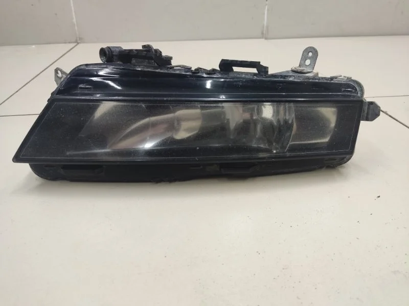 Фара противотуманная правая Skoda Octavia A7 CWVA