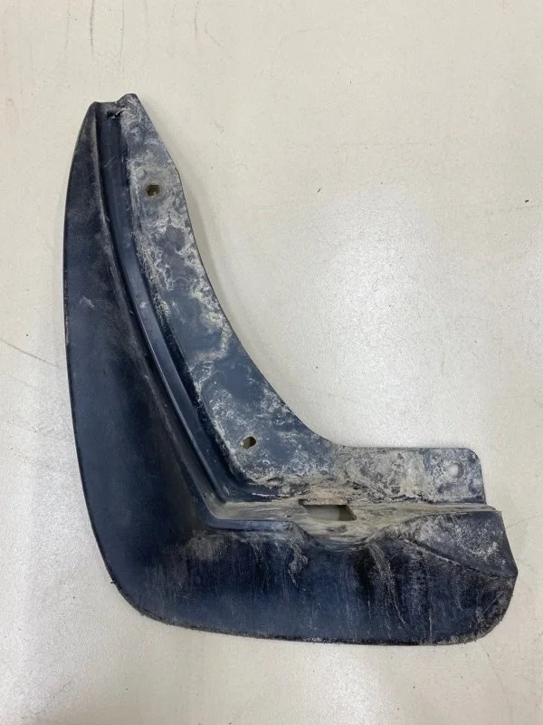 Брызговик задний левый Skoda Octavia A7 CWVA 2018