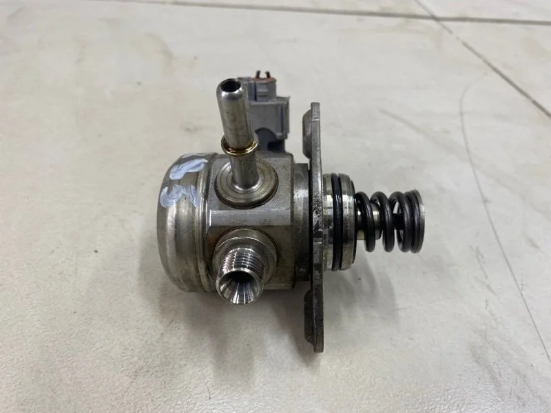 Насос (ТНВД) бензиновый Nissan X-Trail T32 MR20DD