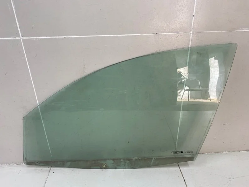 Стекло двери переднее левое Ford Fusion F6JA