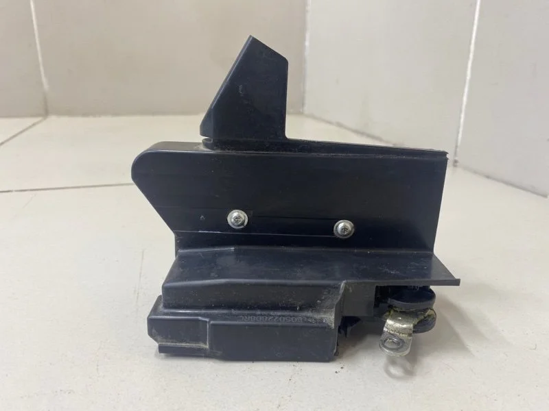 Замок двери передний правый Renault Logan 2 СЕДАН