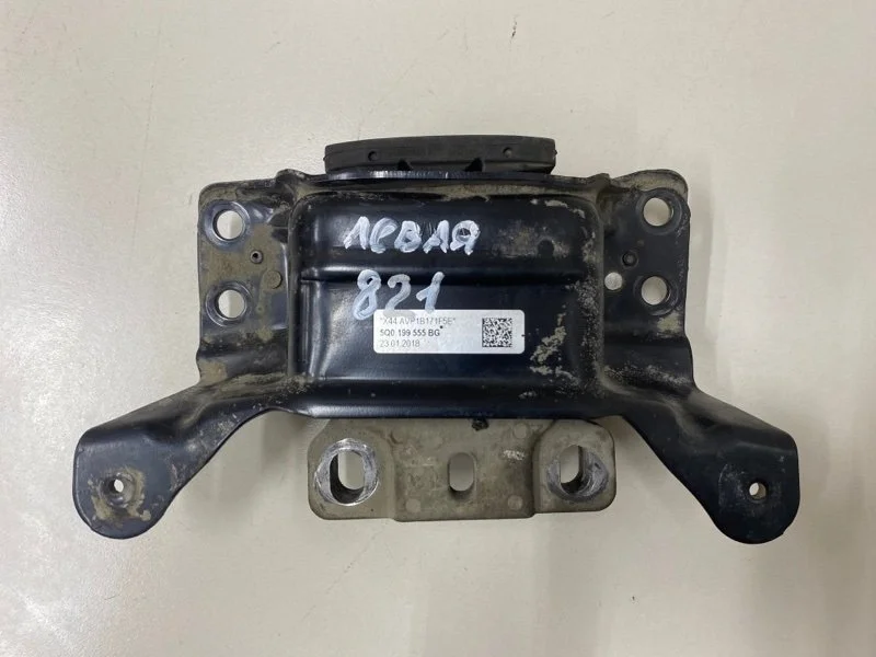 Подушка КПП левая Skoda Octavia A7 CWVA 2018