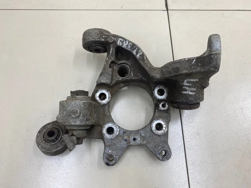 Кулак поворотный задний левый Volvo S80 B5244S