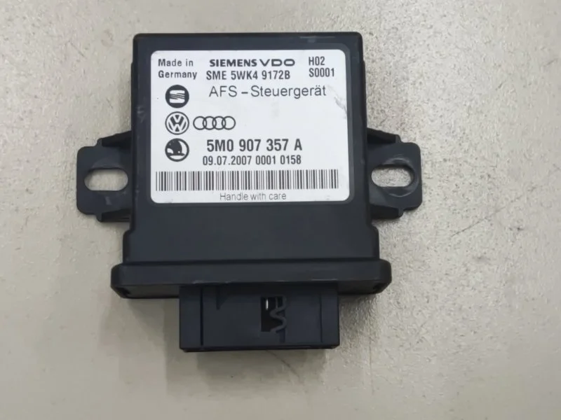 Блок управления светом Volkswagen Passat B6 3C2