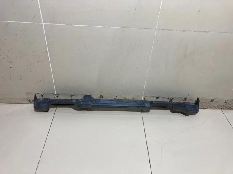 Кронштейн бампера задний Nissan Note E11 CR14DE