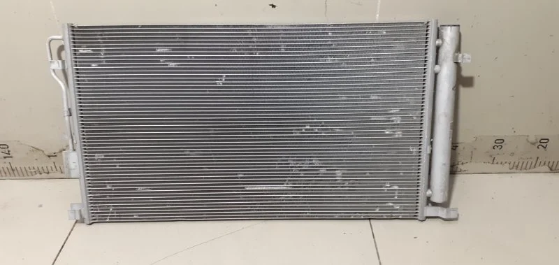 Радиатор кондиционера Hyundai Tucson 3 TL
