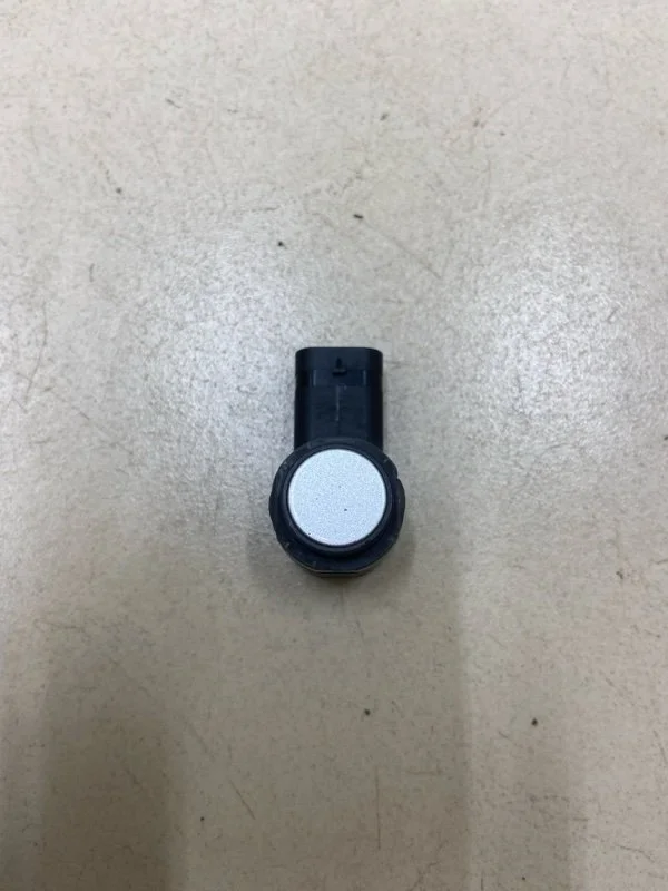 Датчик парковки передний Volkswagen Passat B6 3C2