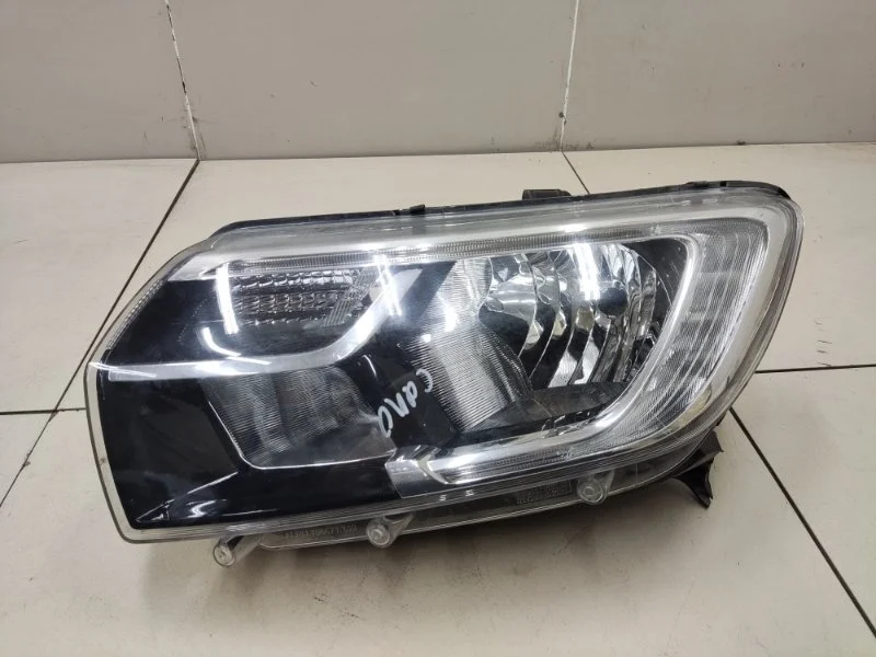 Фара левая Renault Logan 2