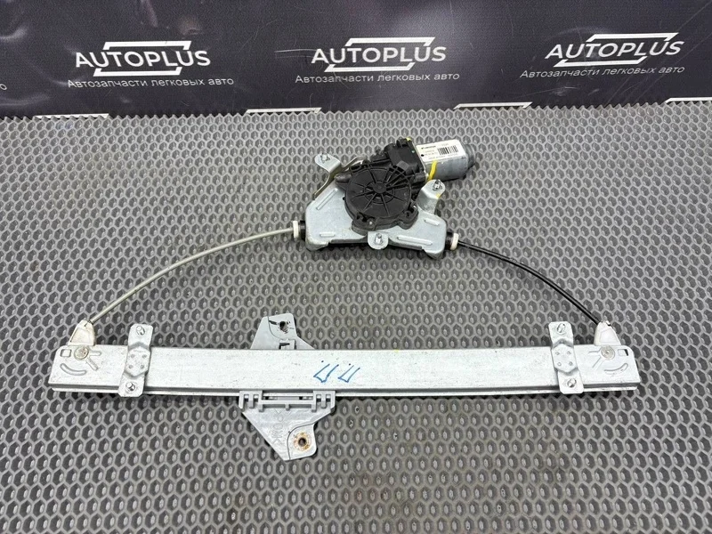 Электростеклоподъемник Hyundai Solaris 824600U000 СЕДАН G4FA, передний правый