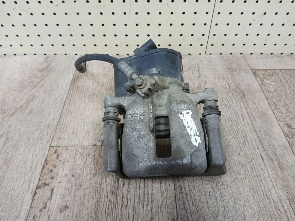 Суппорт тормознойзадний Volkswagen Passat B7 Passat B7 (2010—2015) 362, 365, 3C2, 3C5, 357, 358, 710, 8UB, 7N1, 5N1, 5N2