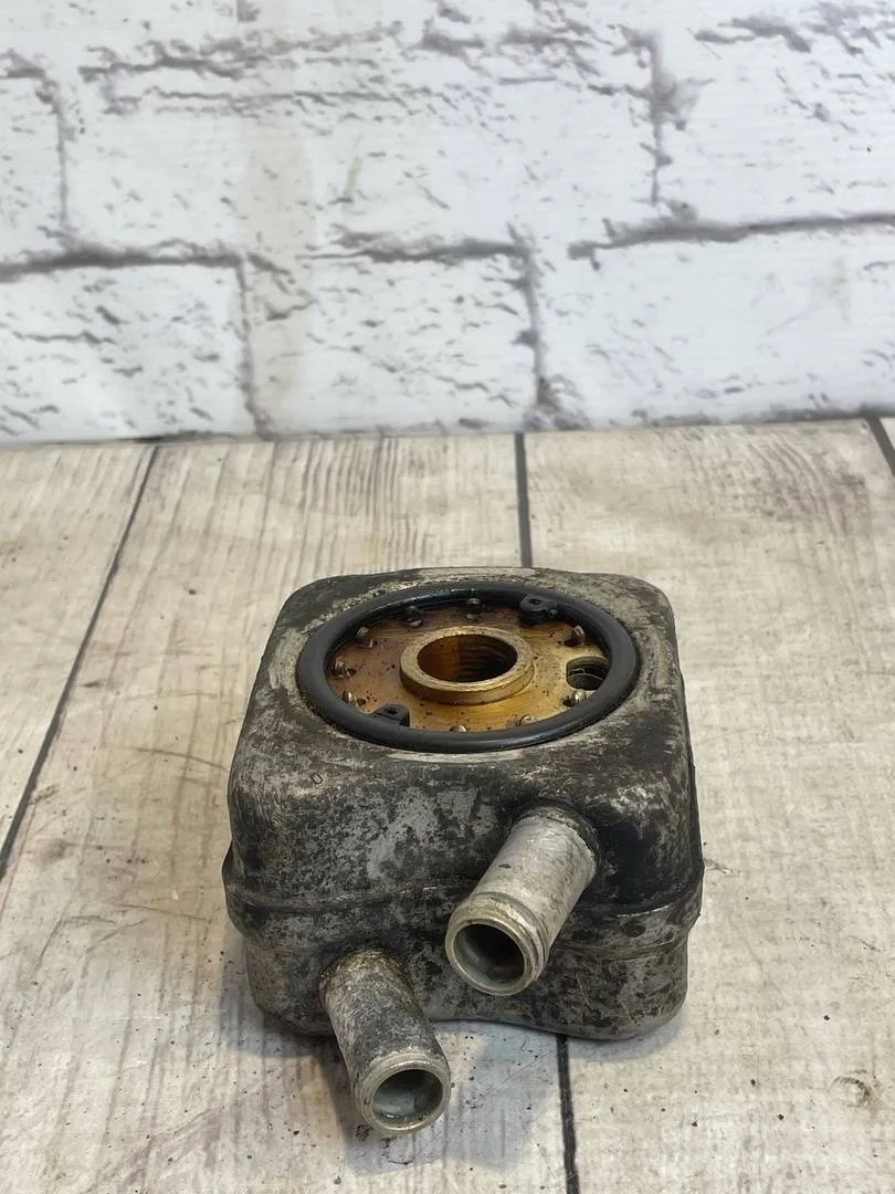 Радиатор масляный VW Passat 2003 B5+