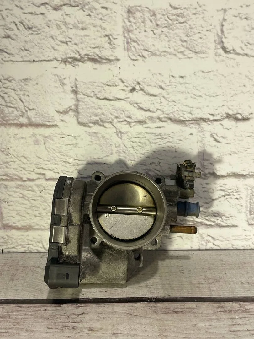 Дроссельная заслонка Audi A6 2004 C5