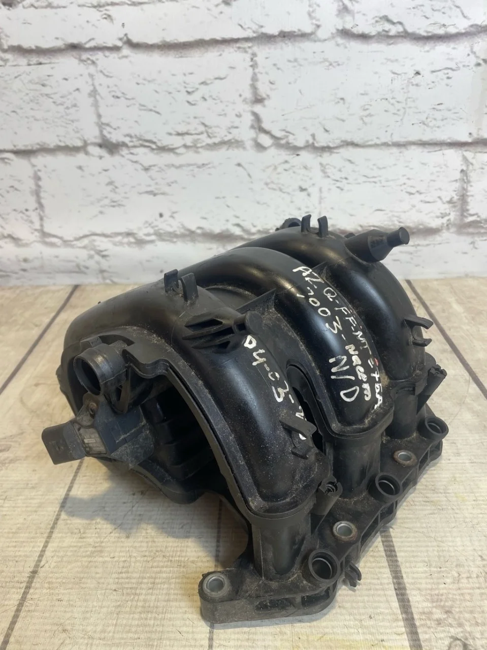 Коллектор впускной Skoda Fabia 2 2004