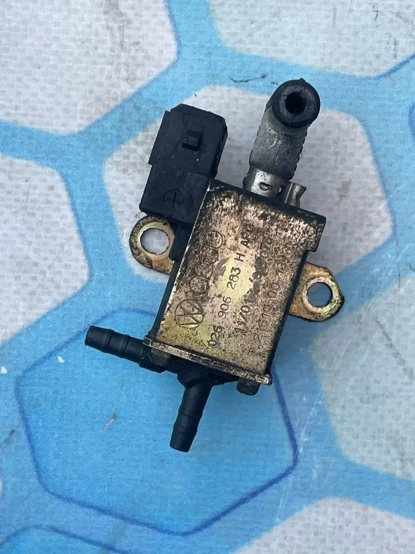 Клапан перепускной VW Passat 2005 B5+