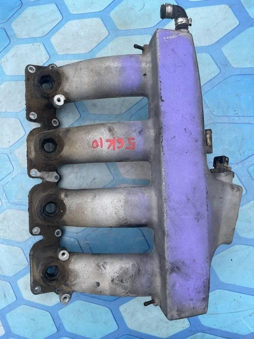 Коллектор впускной VW Passat 2005 B5+