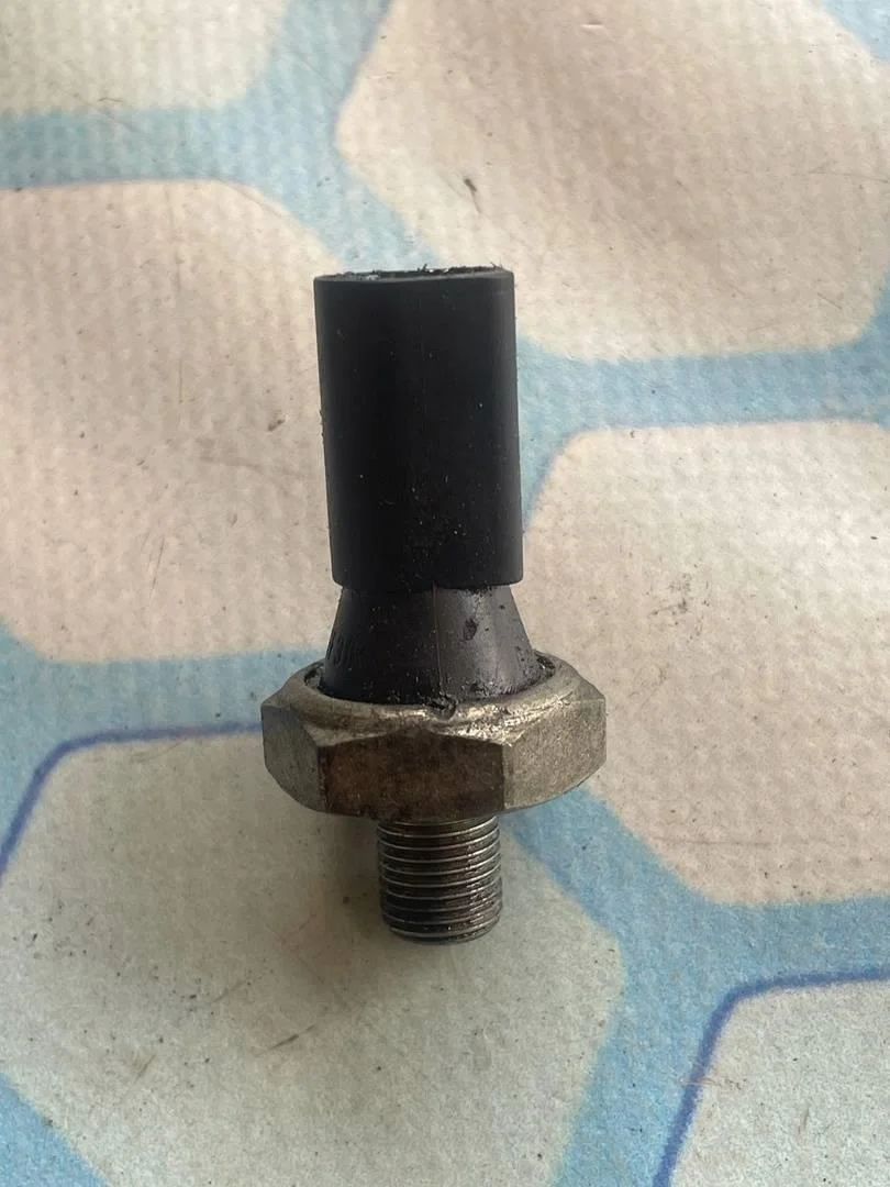 Датчик давления масла VW Passat 2005 B5+