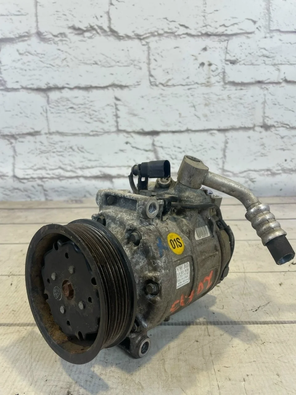 Компрессор кондиционера VW Touareg 1 2005
