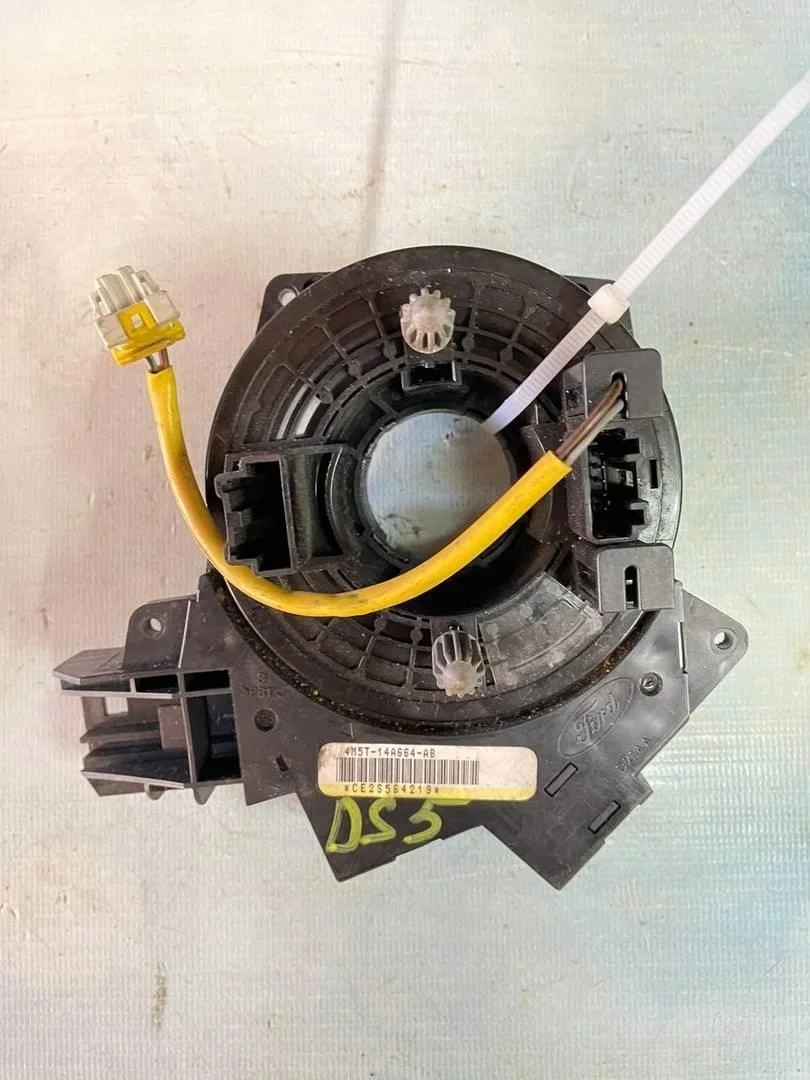 Кольцо контактное подушки безопасности Ford Focus 2 2005