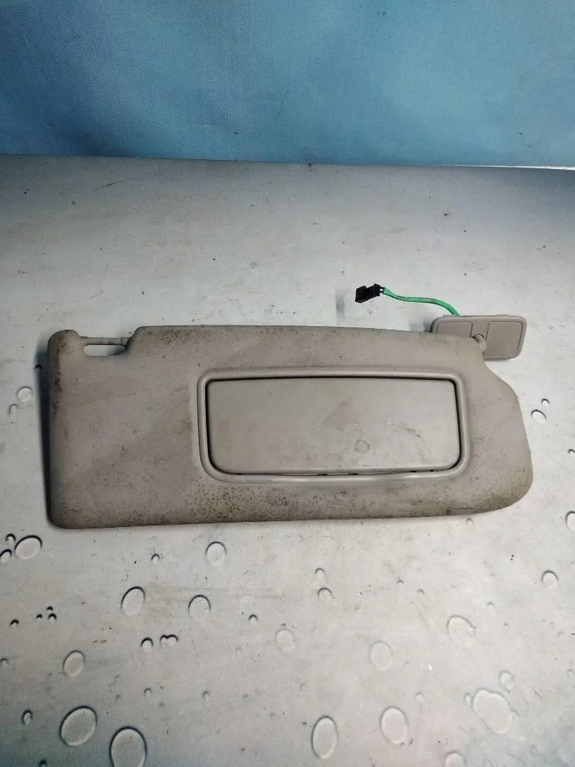 Козырек солнцезащитный (внутри) VW Golf 2005