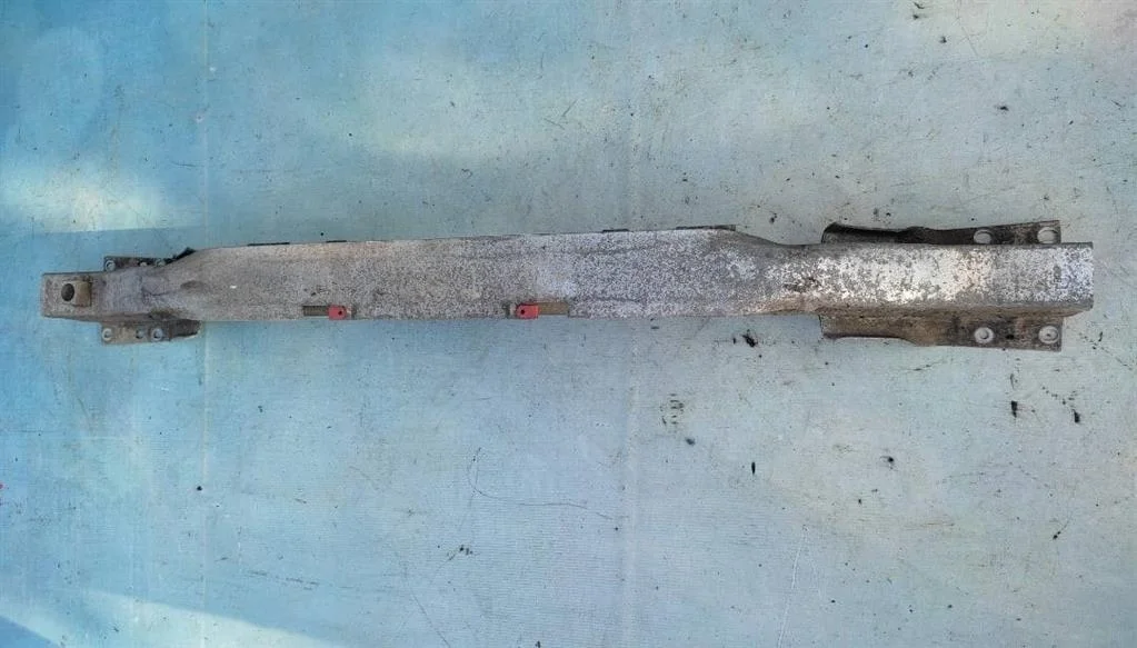 Усилитель заднего бампера Opel Astra H 2006