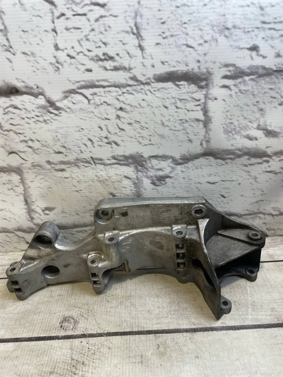 Кронштейн навесного оборудования VW New Beetle 2007