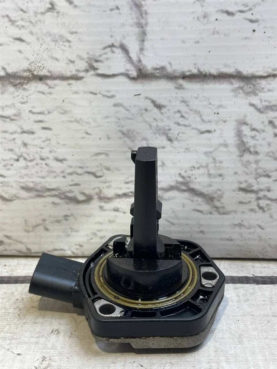 Датчик уровня масла VW New Beetle 2007