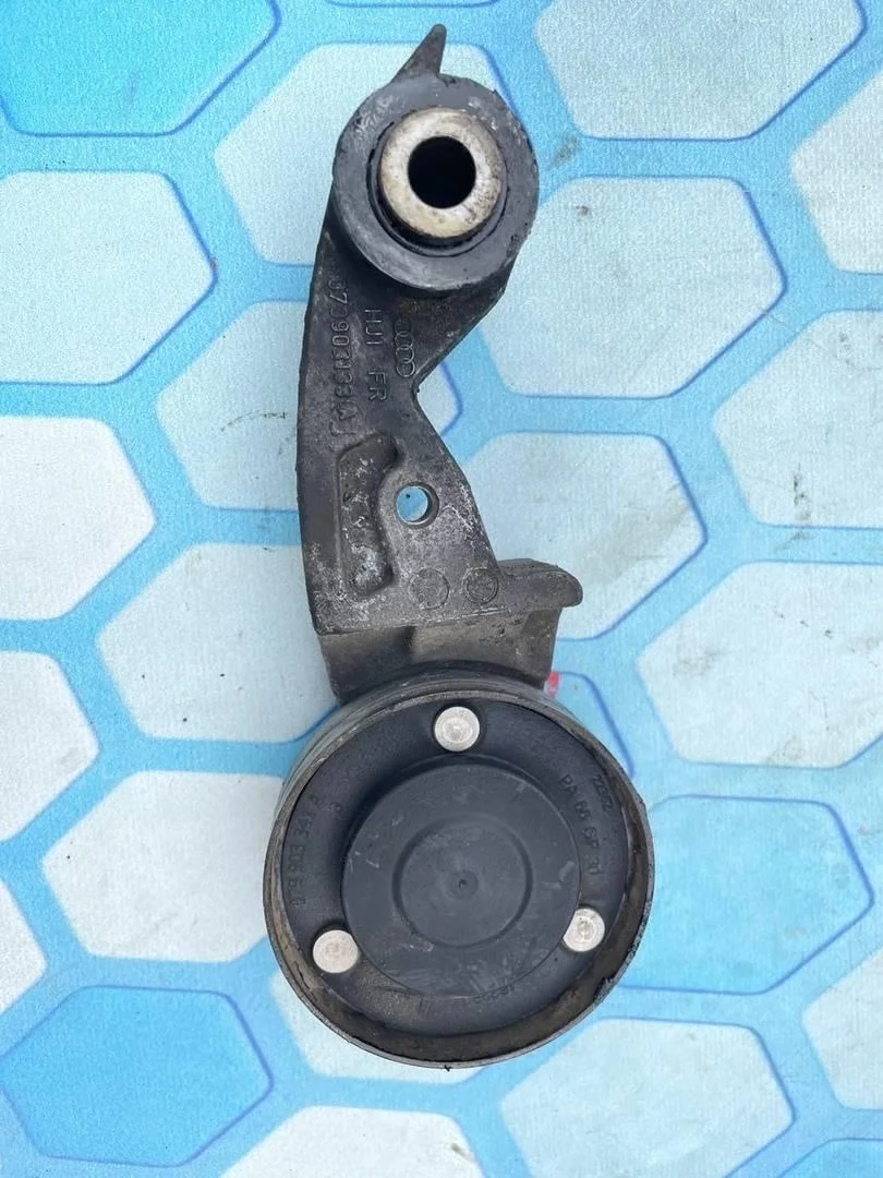 Ролик натяжителя ремня Audi A8 2007 D4