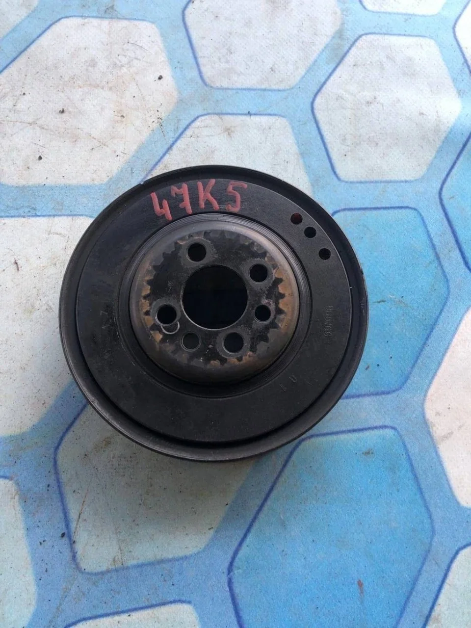 Шкив коленвала VW Passat 2007 B6