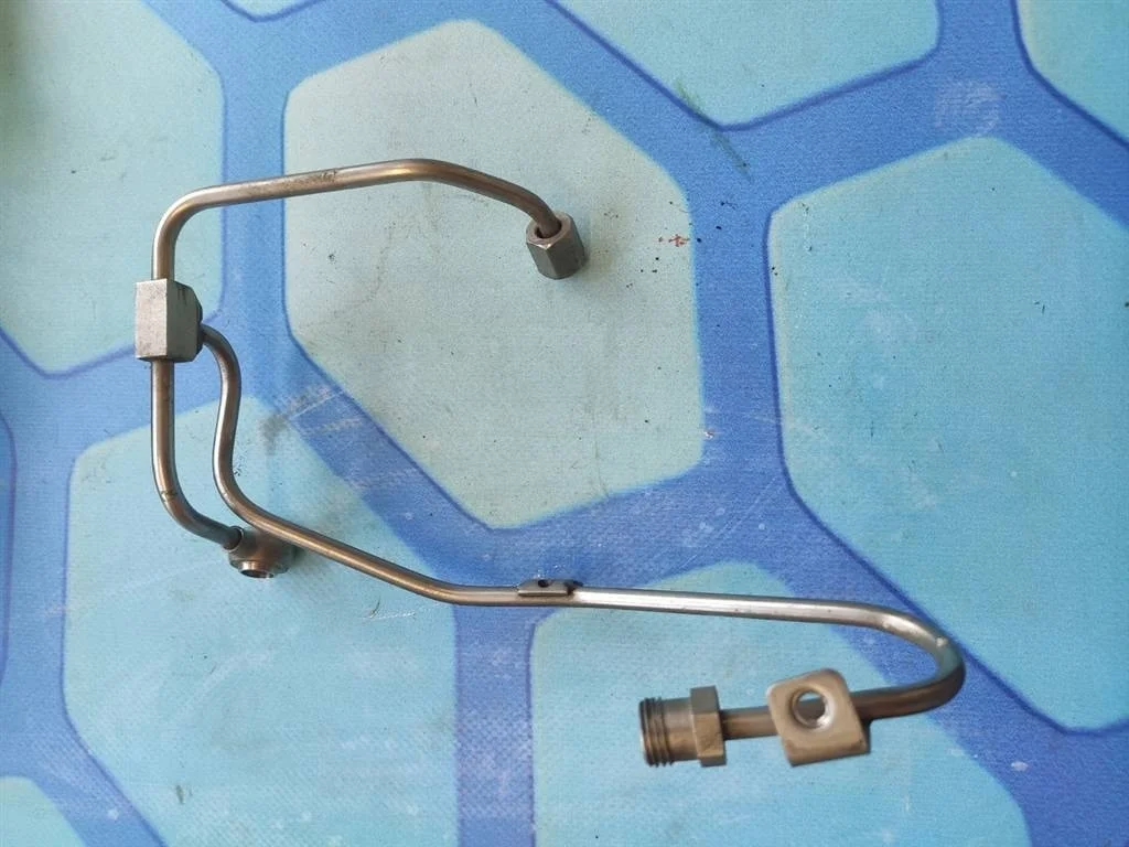 Трубка топливная Audi A4 2007 B7