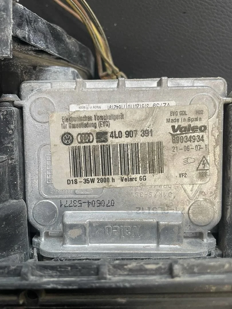 Блок розжига xenon Audi Q7 2007 4L