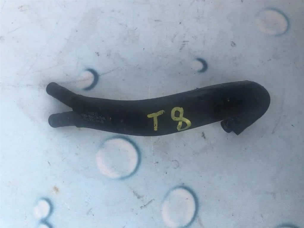 Шланг системы охлаждения VW Passat 2007 B6