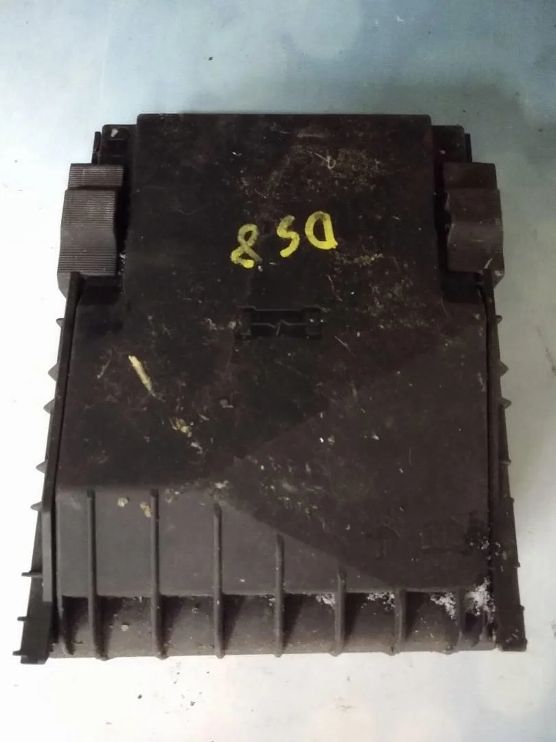 Крышка блока предохранителей VW Passat 2007 B6